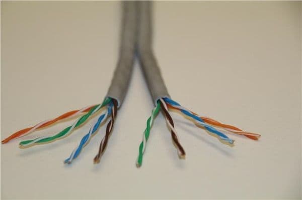 UTP cat6 dual Lsoh sur bobine de 500m classe CPR: CCA s1d1a1 vue 1