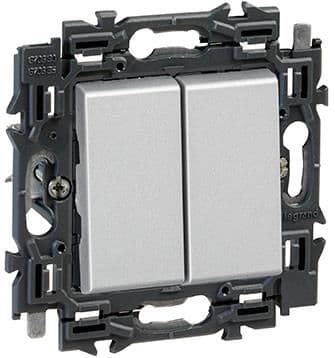 Valena deux directions 10AX + poussoir 6A appareil complet Alu à griffes vue 1