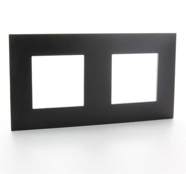Valena plaque 2 postes horizontal - vertical entraxe 71mm Noir vue 1