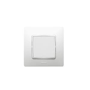 Niloé obturateur intégrateur Mosaic Blanc à griffes vue 1