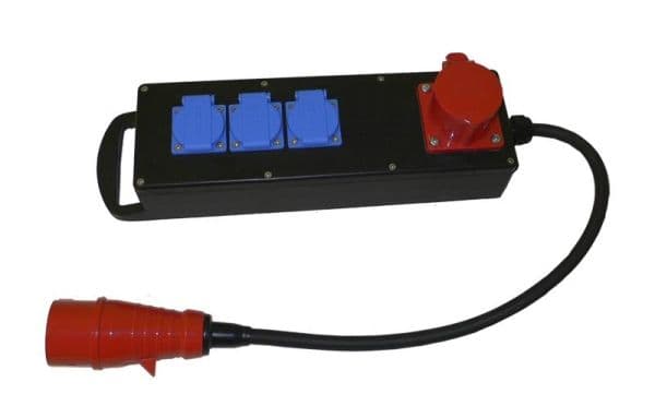 Bloc en caoutchouc 16A 3 x 400V + N vue 1