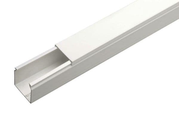 Goulotte Blanche base 40 x hauteur 60mm avec couvercle IP40 - 2m vue 1