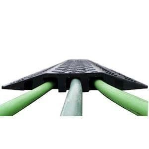 Passe câble de sol de 10 tonnes Noir 980 x 348 x 49mm 9.5kg pour 3 câbles max diamètre 35mm vue 1