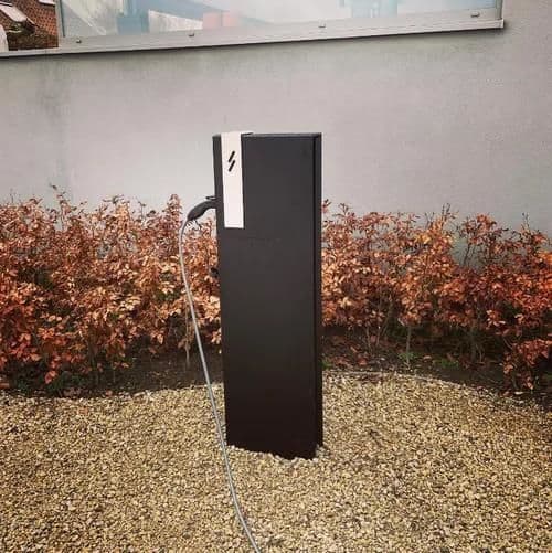 Station de charge intelligente Noir montage au sol - 1 x 22kW - sans câble BPS2 LITE vue 1