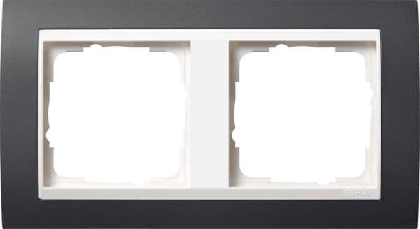 Cadres de finition Gira Event Anthracite avec cadre intermédiaire Blanc brillant Anthracite avec vue 1