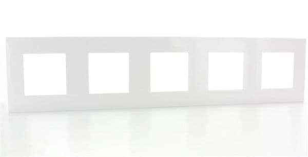 Valena plaque 5 postes horizontal - vertical entraxe 71mm Blanc Chrome vue 1