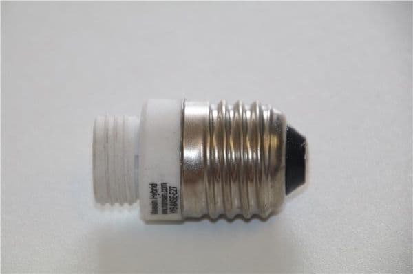 Adaptateur Céramique E27 vers G9 vue 1