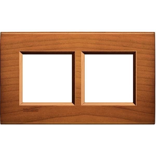 LivingLight - plaque rectangulaire 2 x 2 modules 57mm Cerisier américain vue 1