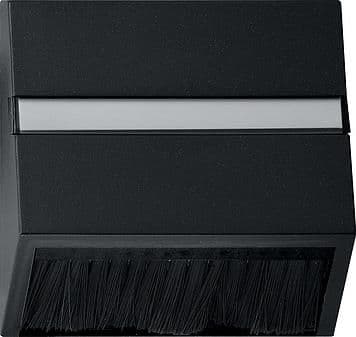 Capot enfichable avec cadre adaptateur pour appareils avec cache (50 x 50mm) et sortie oblique Noir vue 1