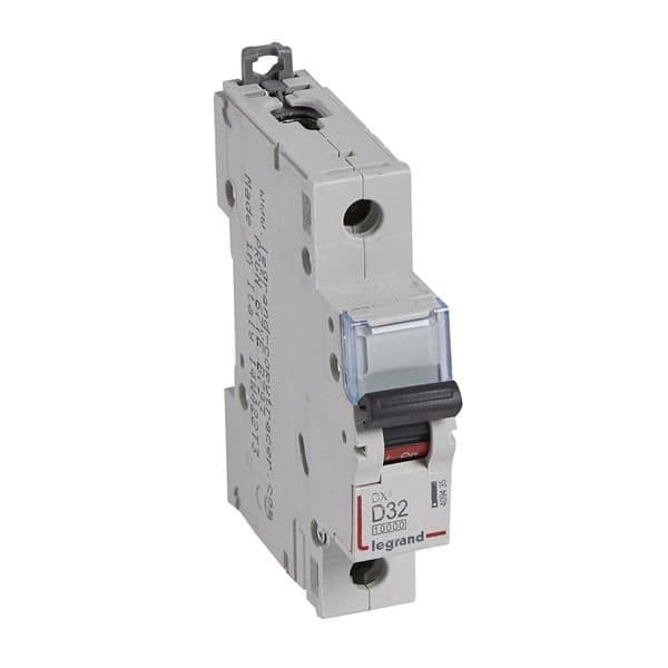 Disjoncteur DX³ 10000A / 16kA 1 pôle courbe D 32A 230 / 400V - 1 module vue 1