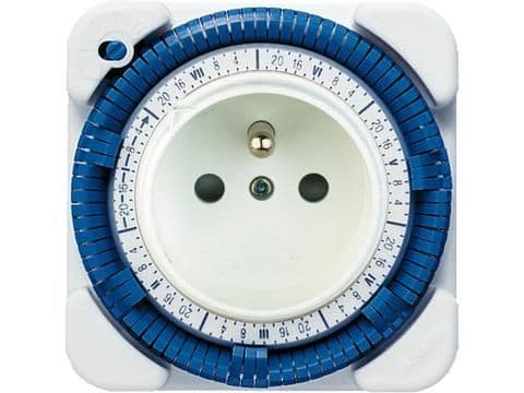 Chrono - programmateur 7 jours 230V 50Hz 1NO 16A vue 1