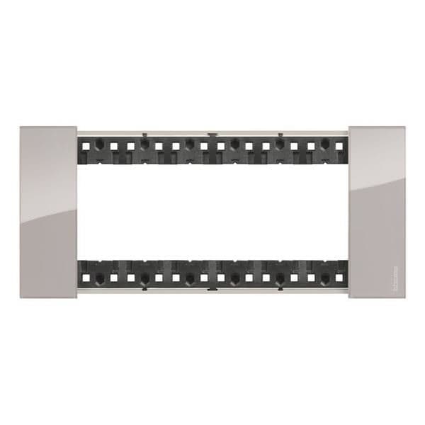 LNow plaque 6 modules Aura pour support référence K4706 vue 1