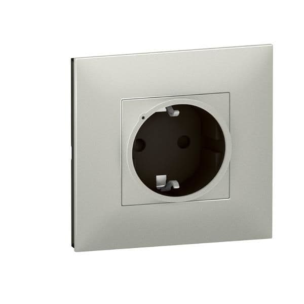Valena NWN - prise connectée Schuko 16A Alu vue 1