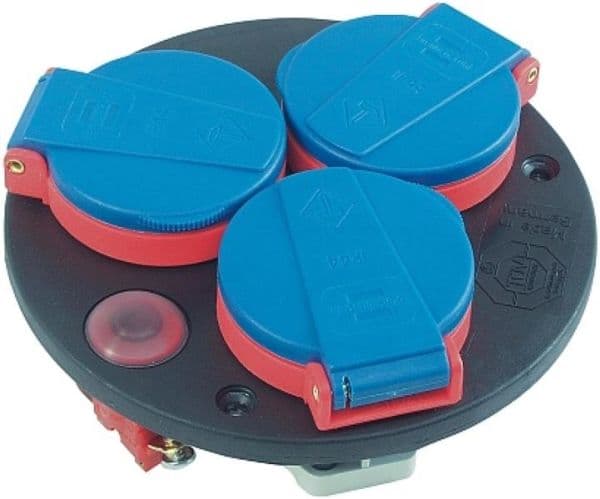 Prise quadruple IP44 vue 1