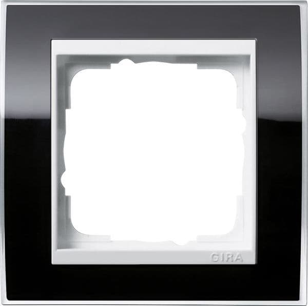Cadres de finition Gira Event Clear Noir avec cadre intermédiaire Blanc brillant Noir avec cadre vue 1