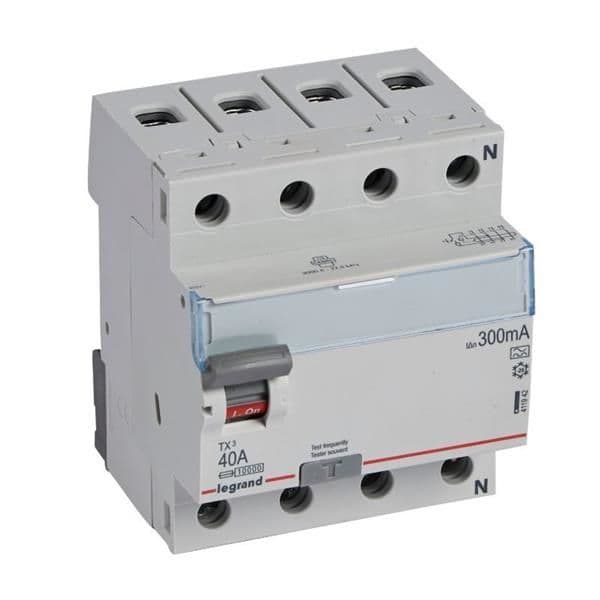 Interrupteur différentiel TX³ 4 pôles 300mA 40A type A - 4 modules vue 1